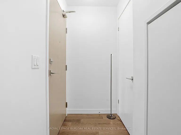 467 Charlton Ave E #307 — Photo 5