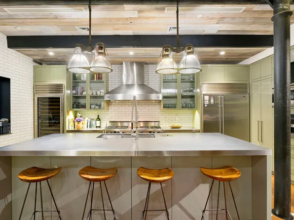 10 East 22nd Street image 9 of 24