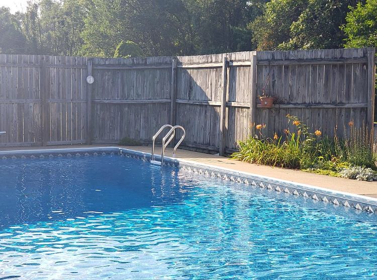 1st image of 1695 Potts Ln