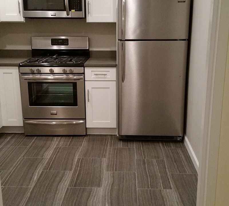 2nd image of 2330 28th St