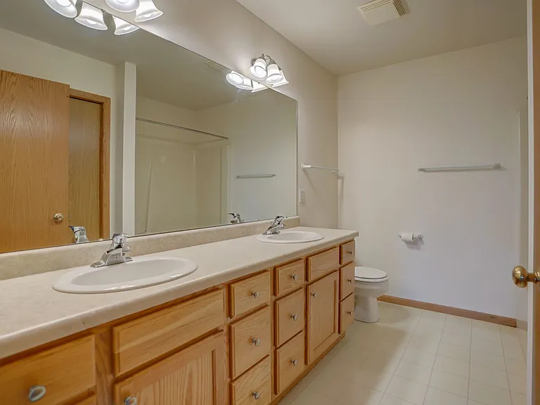 865-867 Harper Dr — Photo 19