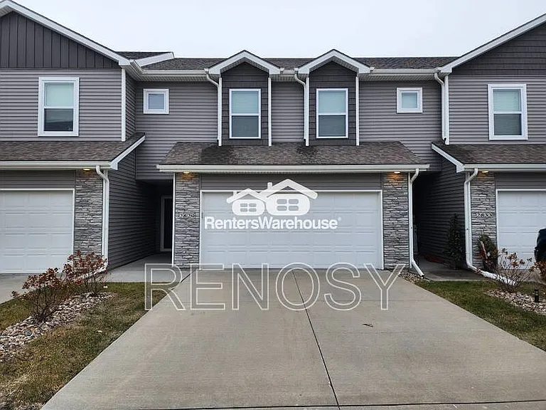 2829 NW Lois Ln — Photo 1