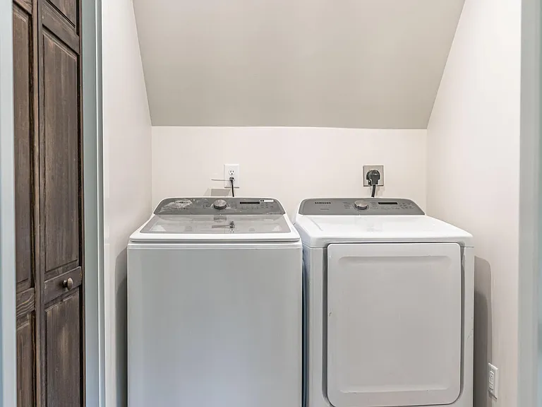 445 Brinkley Rd — Photo 16