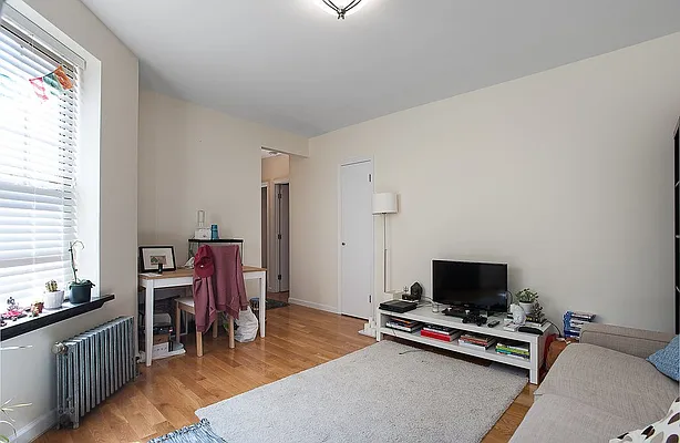 Rented by Emor Management Inc. | media 23