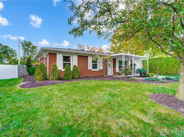 206 Alstead Dr, New Lebanon, OH 45345