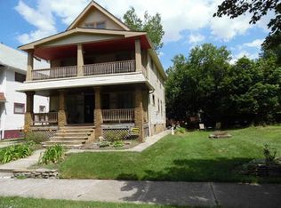 981 Yellowstone Rd, Cleveland Heights, OH 44121