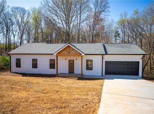 661 Trojan Ln, Alto, GA 30510