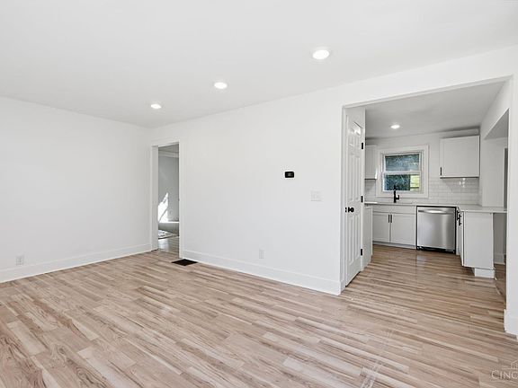 5th image of 6236 Stewart Rd