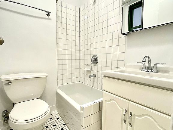 5th image of 1480 York Ave APT 2I