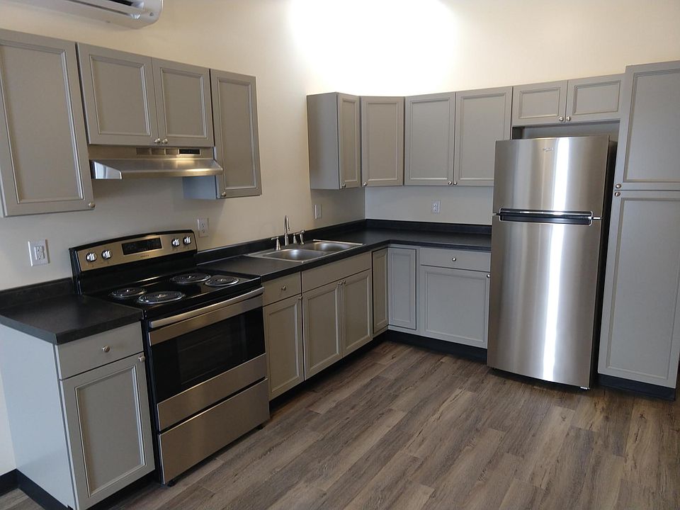 1st image of 119 1/2 N Superior St #2