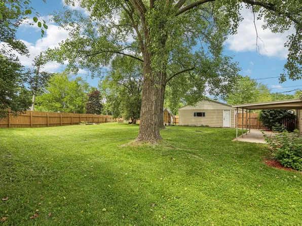 14516 West Janice PLACE, New Berlin, WI 53151