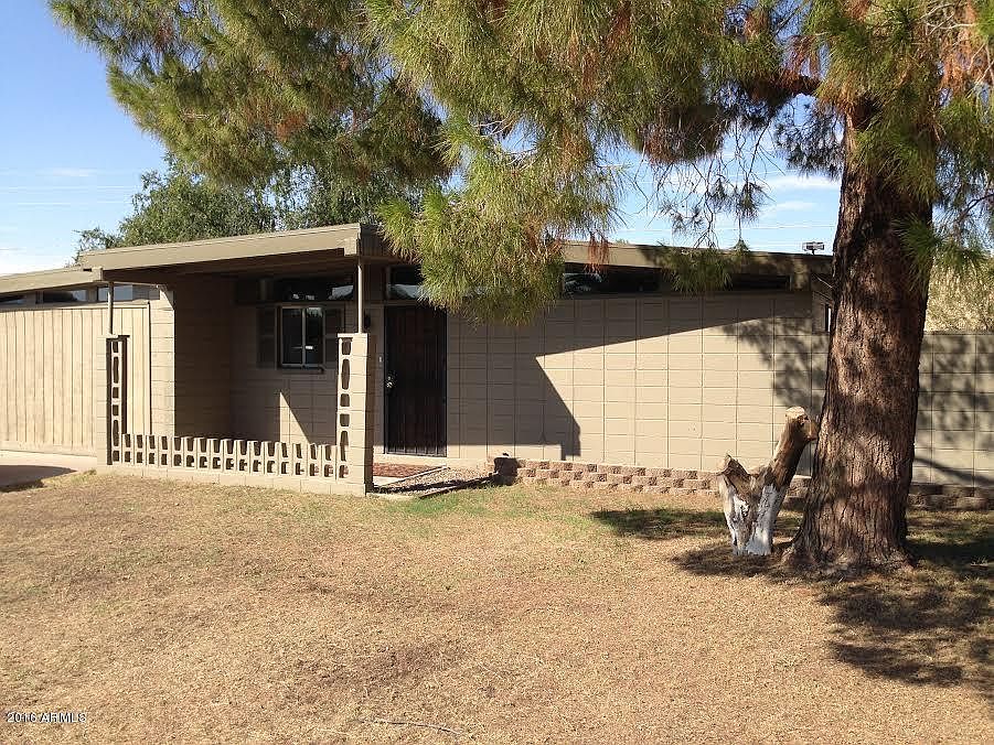 1st image of 3540 W Puget Ave