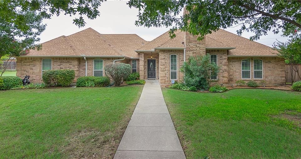 1st image of 635 Meadowbrooke Pl