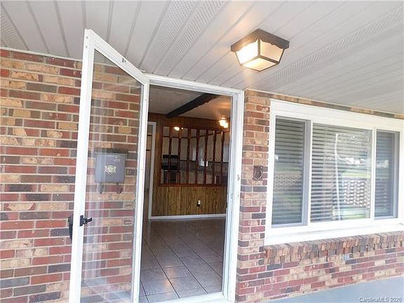4th image of 1515 Hunsinger Ave