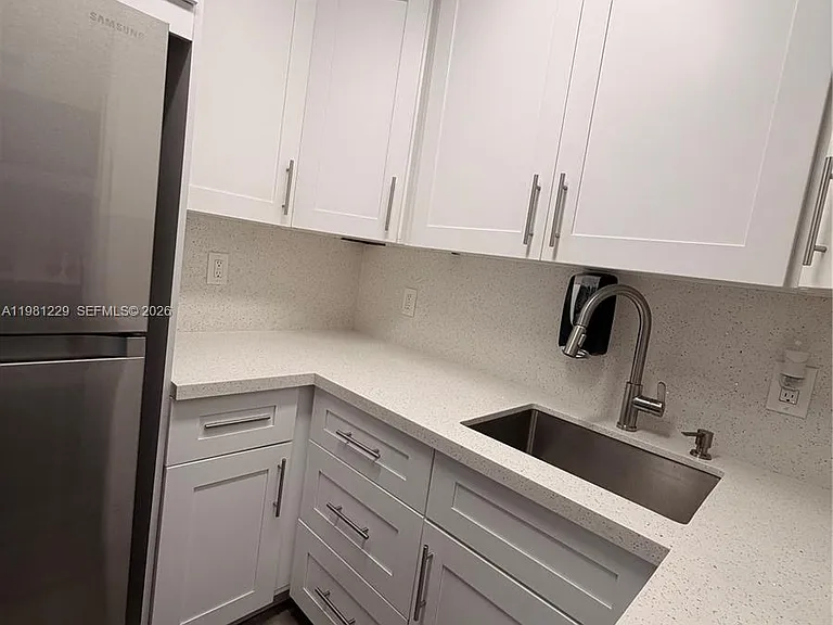 5050 NW 7th St #511 — Photo 5