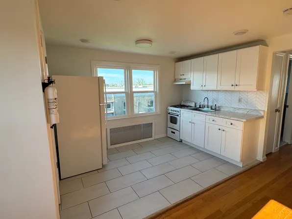 (undisclosed Address), South Hackensack, NJ 07606