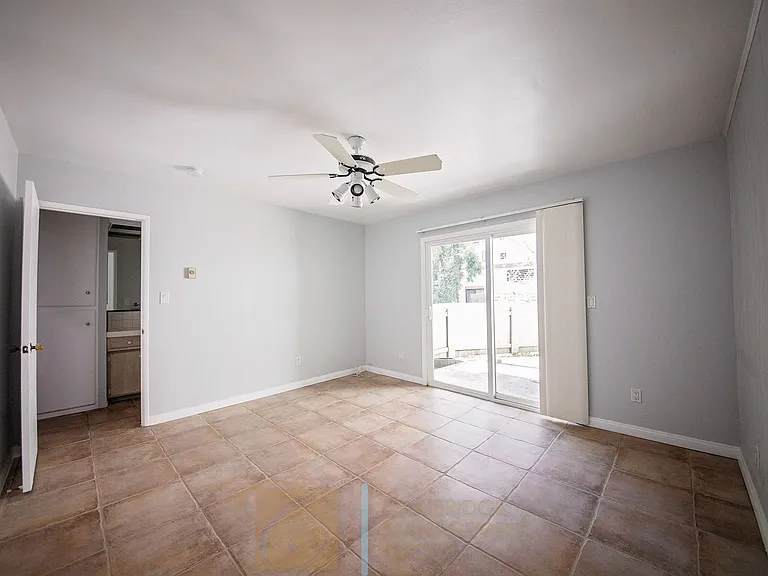 3730 Goldfinch St — Photo 10