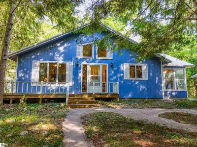 13431 N Forest Beach Shores Rd, Northport, MI, 49670