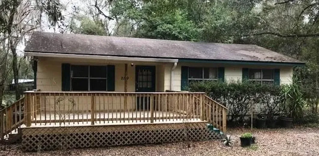 3 bed, 1.0 bath, 1000 sqft, $1,550 — Photo 2