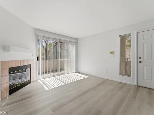 3111 Key Largo Dr Unit 204, Las Vegas, NV 89120