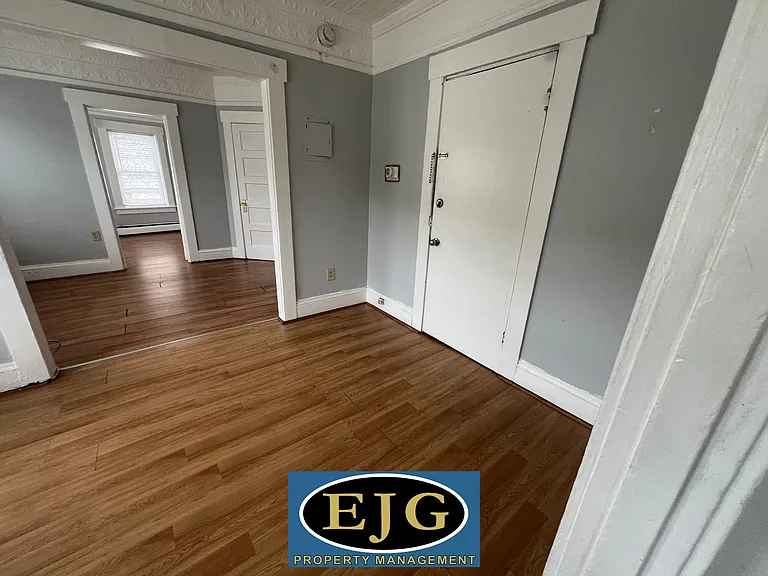 23 S Main St #10 — Photo 10