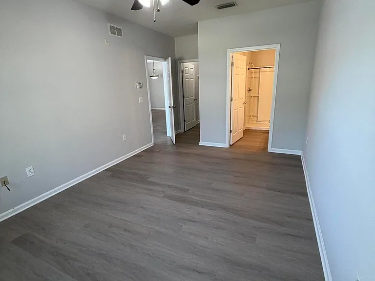 8201 Green Parrot Rd #106 — Photo 25