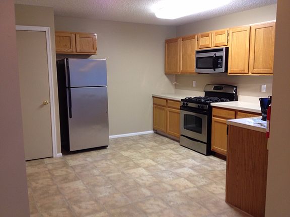 4th image of 504 Schley Ave