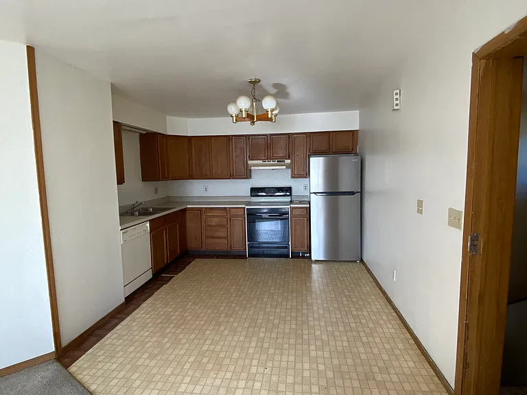 1019 23rd Ave — Photo 1
