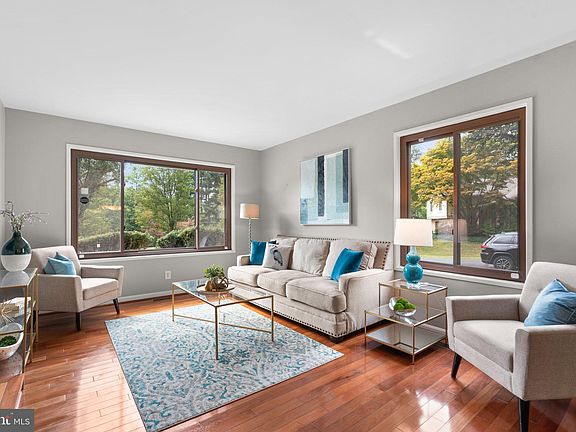 4th image of 20305 Aspenwood Ln