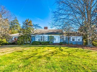 110 Hegemans Ln, Old Brookville, NY 11545