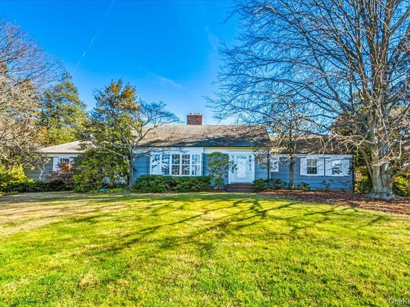 110 Hegemans Ln, Old Brookville, NY 11545