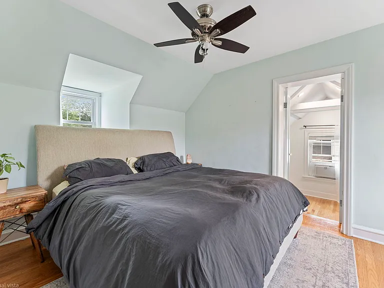 759 Laurel Ave — Photo 14
