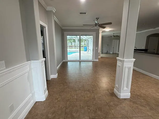 165 Brookside Ct — Photo 2