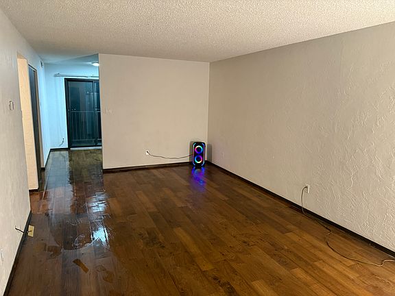 4th image of 120 Suppiger Ln