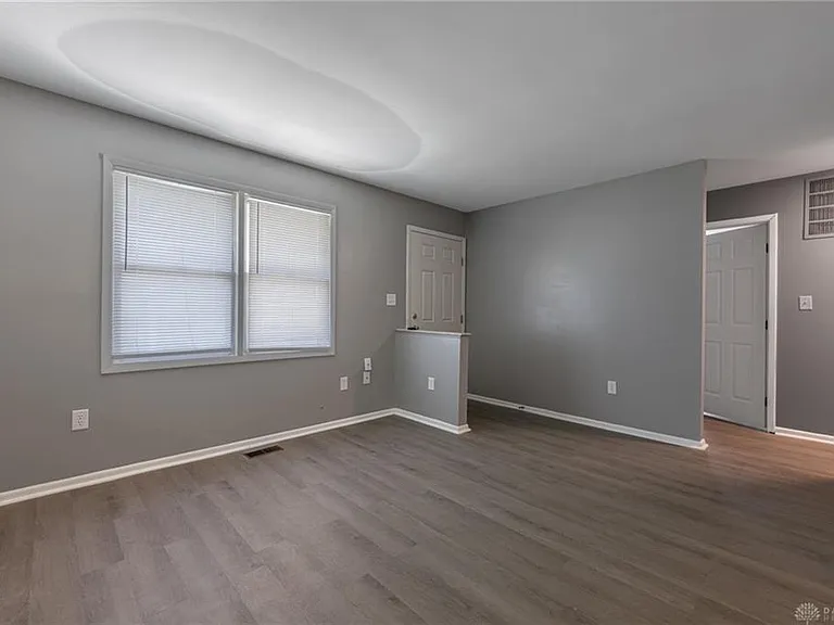 7745 Essington Cir — Photo 3