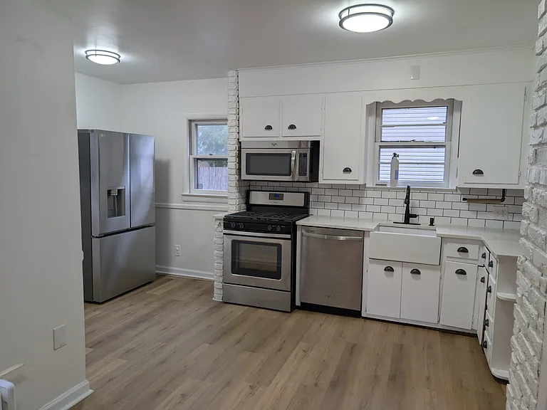 2279 Elizabeth Ave — Photo 11