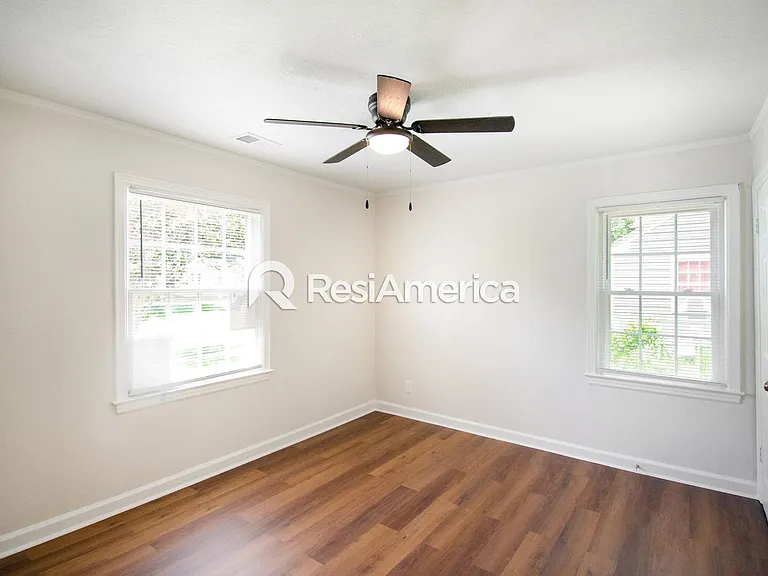 940 Dillworth St — Photo 18
