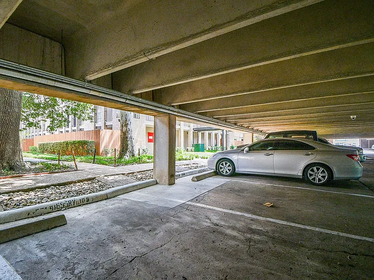 4635 Wild Indigo St #498 — Photo 34