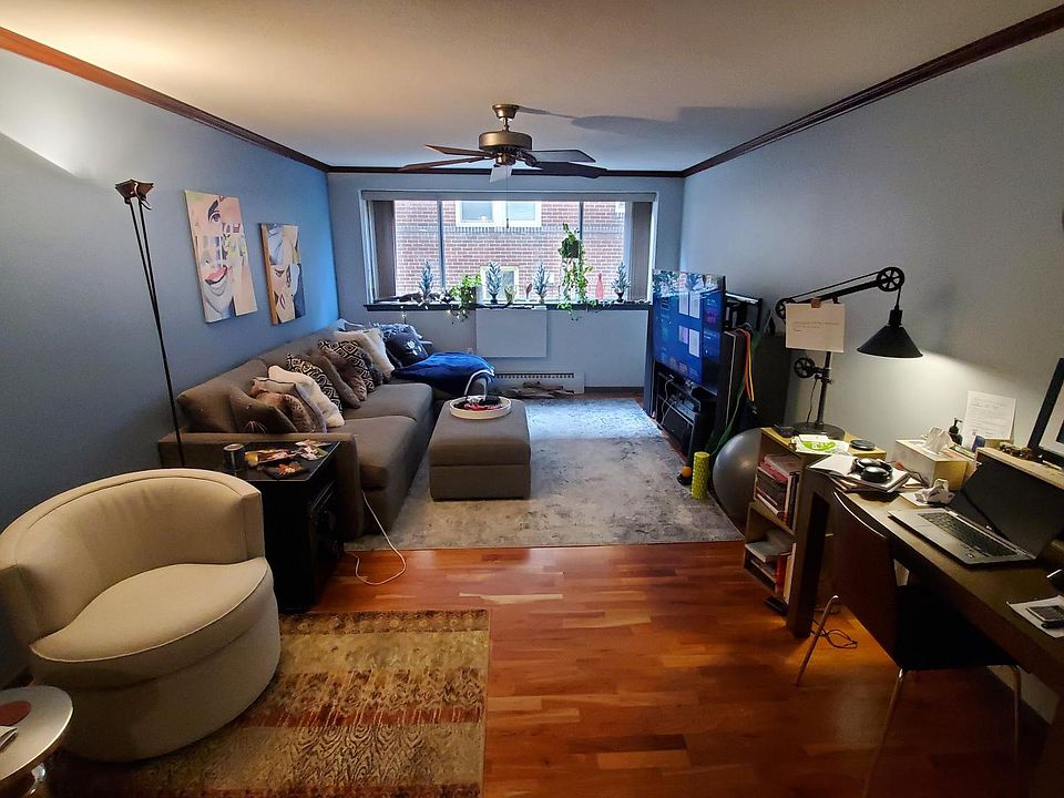 1st image of 1901 Emerson Ave S APT 103