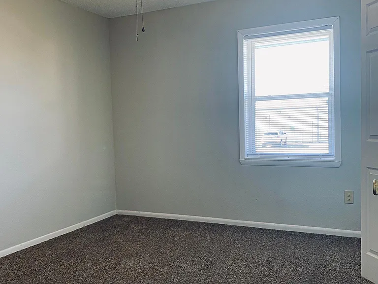 209 S Fort St #13 — Photo 5