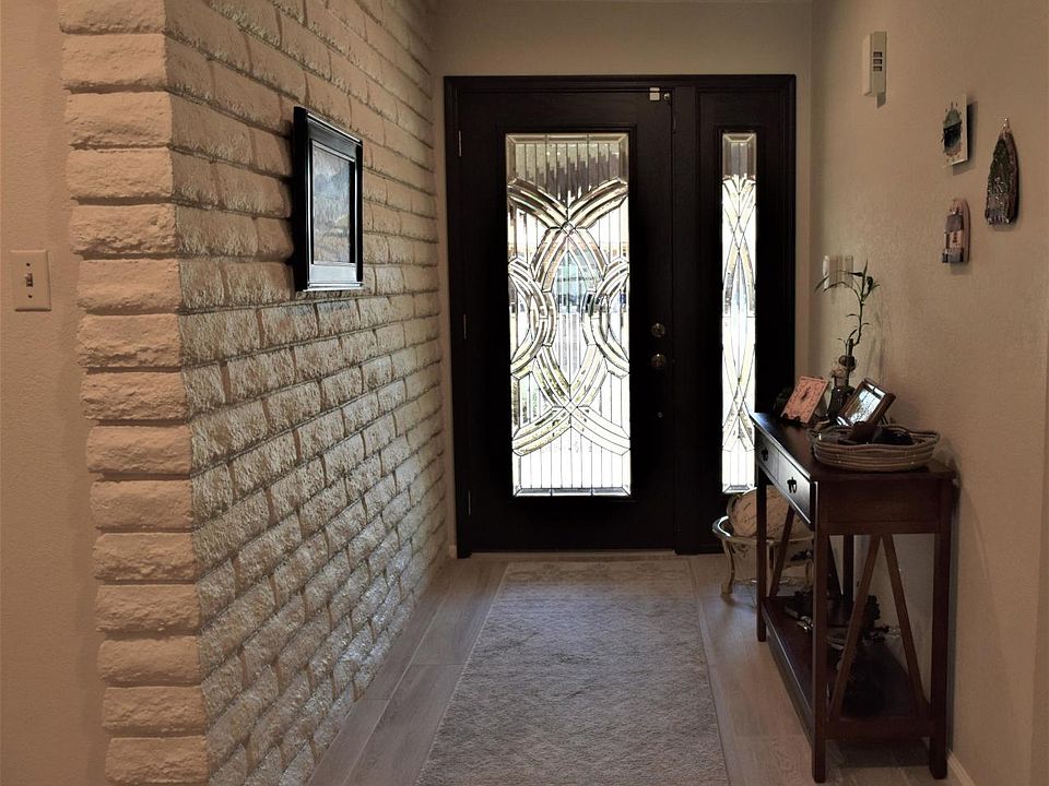 1st image of 4532 W Corrine Dr