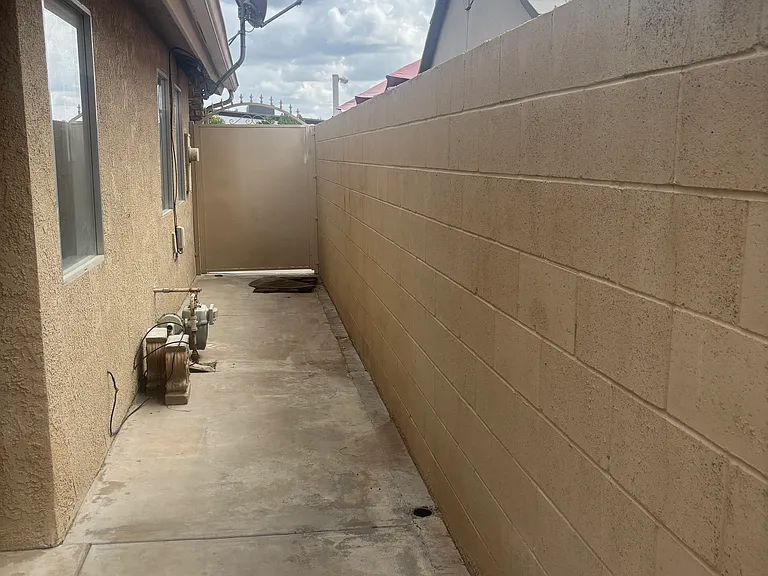 6769 N Constance Ave — Photo 17