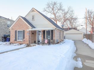 916 Melvin Ave, Racine, WI 53402