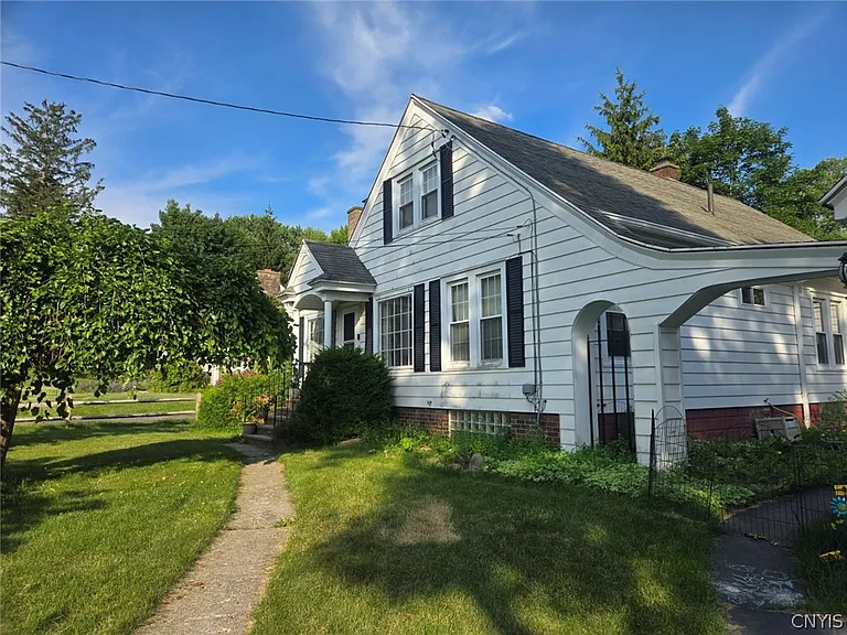 164 Bennett Rd — Photo 1