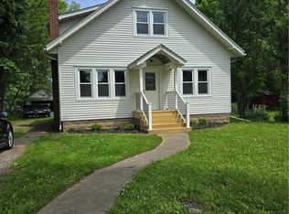 107 & 105 S Edwards St, Altamont, IL 62411