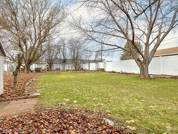 3rd image of 212 N 36th Avenue