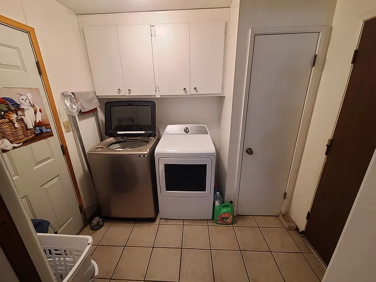 825 Mayfair Dr — Photo 5