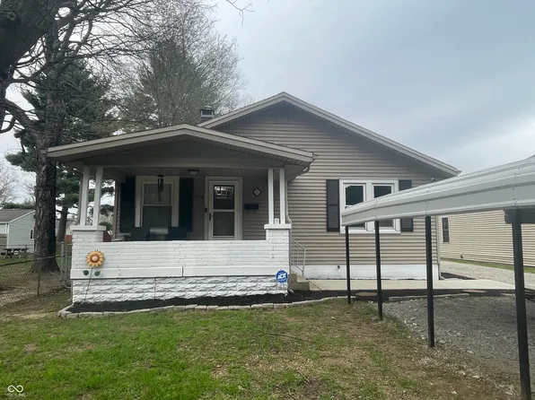 1527 Ravenswood Dr, Columbus, IN 47201
