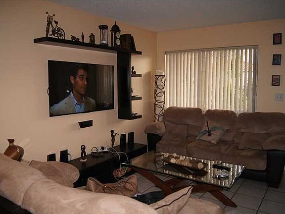 4th image of 651 NW 82nd Ave APT 117