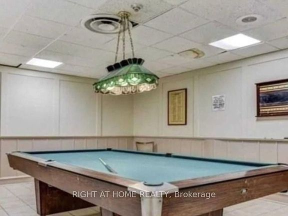 5th image of 260 Seneca Hill Dr #1415